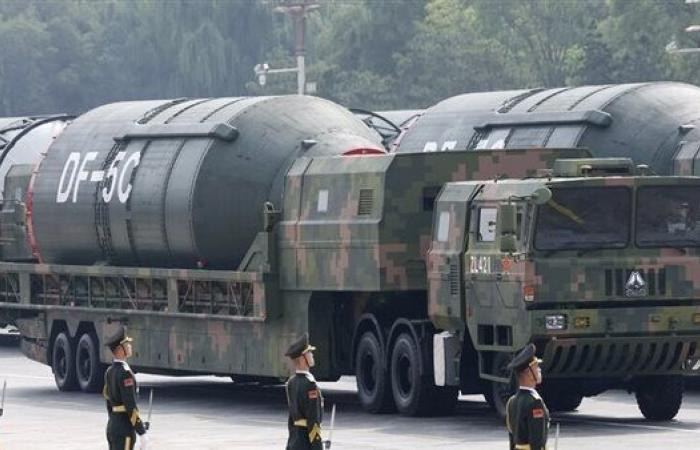 صحيفة بريطانية: العرض العسكري الصيني اليوم "طلقة تحذيرية" موجهة إلى الغرب