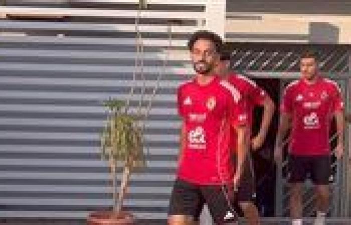 أحمد عبد القادر يعود لتدريبات الأهلي الجماعية بعد رحيل ريبيرو (صور)