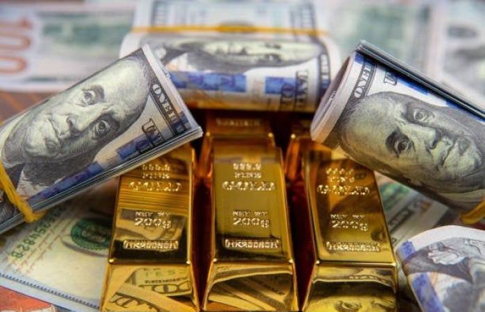 كيف أثر الدولار على سعر الذهب؟ «الشعبة» تكشف مفاجأة بشأن عيار 21