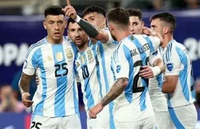 بعد ميسي.. نجم الأرجنتين يعلن اعتزاله لعب كرة القدم دولياً