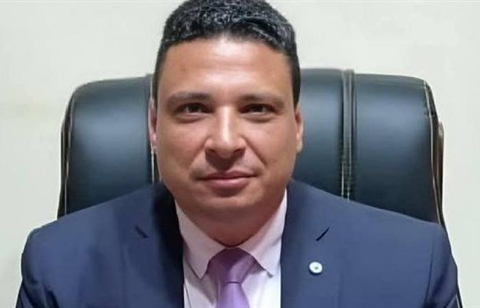 رئيس مركز ومدينة أشمون يستجيب لشكاوى أهالي قورص بشأن إنارة طريق المصفي حتى المقابر