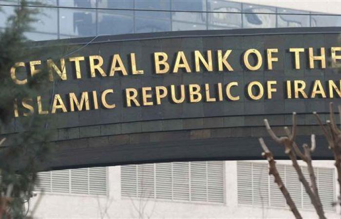 البنك المركزي الإيراني يوافق مبدئيًا على افتتاح فرع للبنك الروسي "VTB" في طهران
