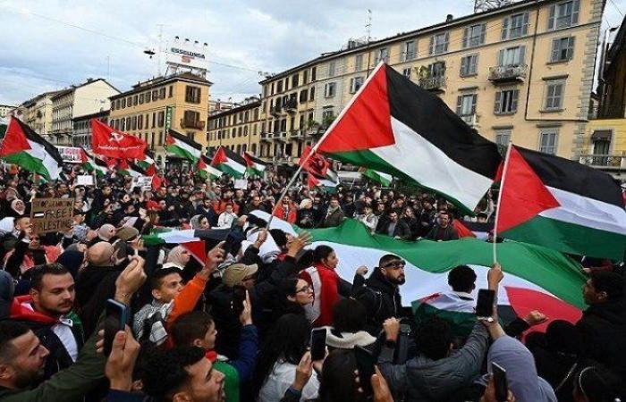 آلاف المتظاهرين في باريس يطالبون بوقف الإبادة الجماعية في غزة