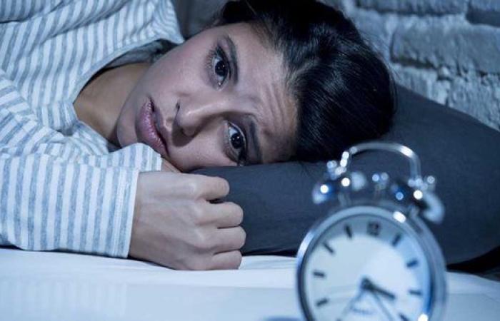 ما هي العلامات الرئيسية للأرق المزمن؟