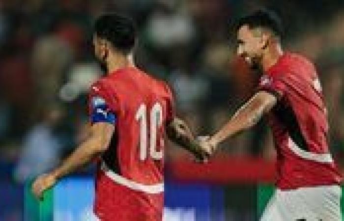"التاريخ بيعيد نفسه".. الحساب الرسمي لاتحاد الكرة المصري يشيد بالثنائي محمد صلاح وتريزيجيه