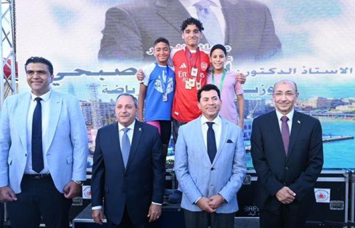 وزير الرياضة ومحافظ بورسعيد يتفقدان المشروع القومي للموهبة الحركية بالمحافظة| صور
