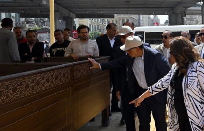 رئيس الوزراء يتابع الموقف التنفيذي لأعمال مشروع تطوير سوق العتبة بوسط القاهرة.. صور
