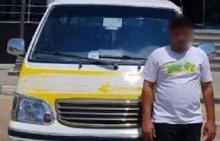 كشف ملابسات فيديو تضمن قيام قائد سيارة ”ميكروباص” بالسير عكس الإتجاه بأحد الطرق بالقاهرة