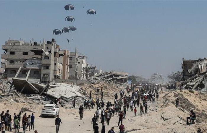 جيش الاحتلال يلقي منشورات جديدة تمهيدا لإخلاء غرب غزة