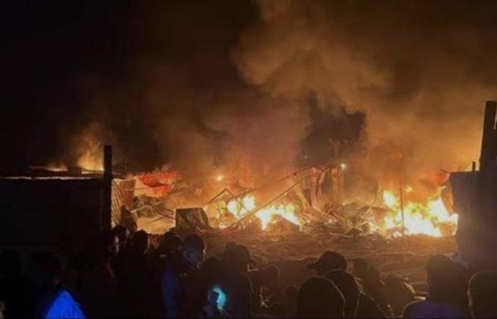 استشهاد 11 فلسطينيا بينهم 3 أطفال جراء قصف الاحتلال خيمة نازحين في غزة