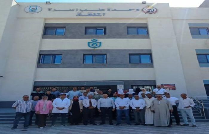 مدير صحة البحيرة يفتتح عيادة للعلاج الطبيعي بوحدة الملقة الصحية بكفرالدوار