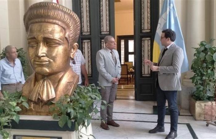 بالصور.. وزير الثقافة يتفقد مسرح سيد درويش "أوبرا الإسكندرية"