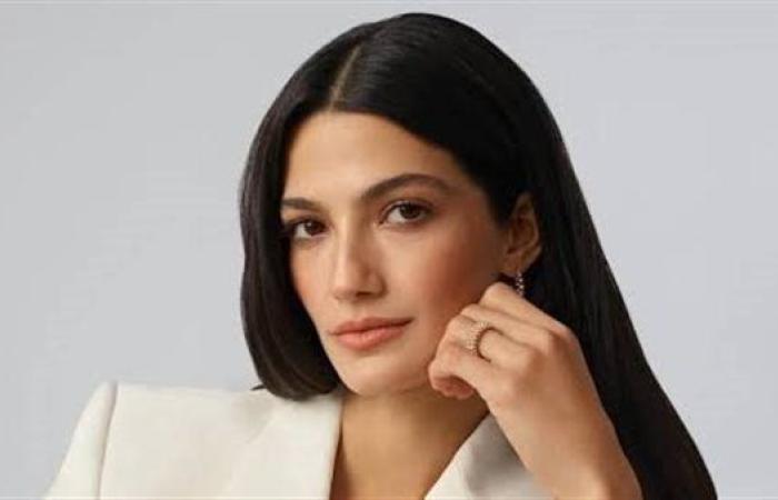 تارا عماد لـ «البوابة»: شخصية «سارة» في حكاية «Just You» معقدة كثيرا.. وبكيت بعد تصوير أحد المشاهد وهذا أشعرني أنني على الطريق الصحيح