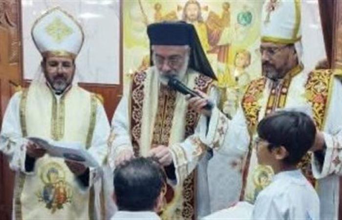 الأنبا باسيليوس يترأس قداس المناولة الاحتفالية بسمالوط