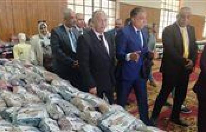 "تعليم الجيزة" تنظم معرض مجاني للزي والأدوات الدراسية