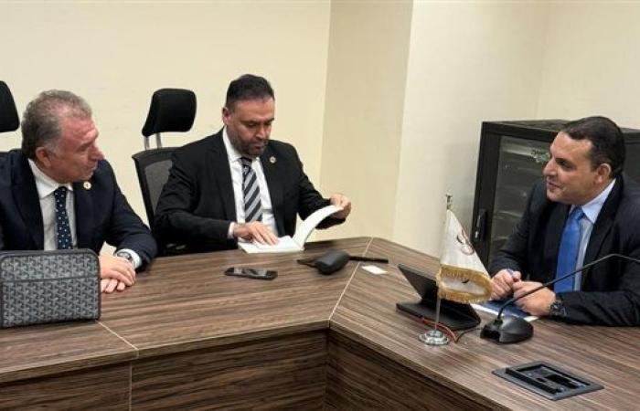 رئيس التمثيل التجاري يلتقي وفد مستثمرين أتراك لبحث بدء استثماراتهم في مصر