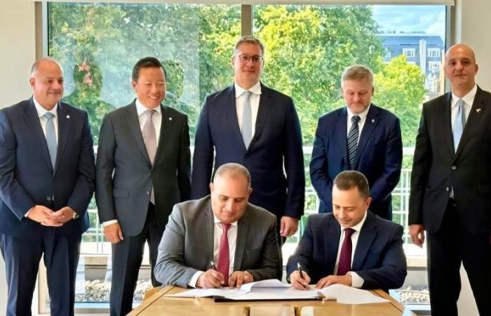 الحكومة توقع مذكرة تفاهم بين إيجاس و بي بي البريطانية لحفر خمس آبار جديدة للغاز بالبحر المتوسط
