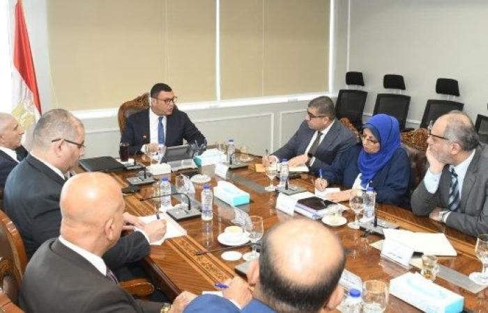 "الشربيني" يؤكد ضرورة تكثيف طرح الفرص الاستثمارية.. وزيادة معدلات تنفيذ المشروعات