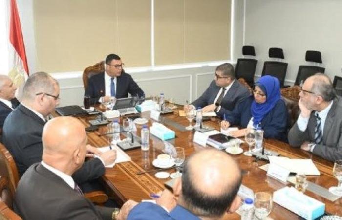 وزير الإسكان يؤكد ضرورة تكثيف طرح الفرص الاستثمارية.. وزيادة معدلات تنفيذ المشروعات