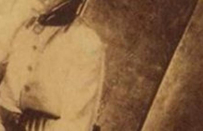أولهن منيرة المهدية وفاطمة رشدى وأمينة رزق.. النساء في أدوار الرجال علي خشبة المسرح