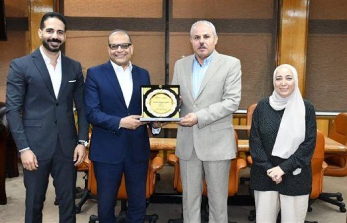 جامعة الإسماعيلية الجديدة الأهلية تكرم طلابها الفائزين في ملتقى الجلالة