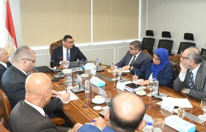 «الشربينى» يوجه بتكثيف الطروحات الاستثمارية وتسريع تنفيذ مشروعات المدن الجديدة