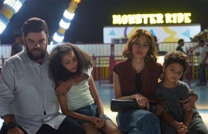 حدث يقلب حياة زوجين.. «ماما وبابا» يحتل المركز الثالث في إيرادات شباك التذاكر