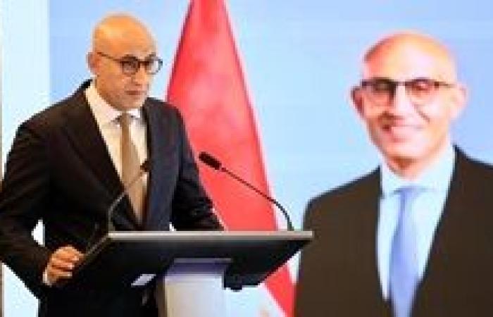 وزير التعليم يشهد احتفالية انتهاء المرحلة الأولي من برنامج تنمية مهارات " اللغة العربية" لطلاب المرحلة الابتدائية