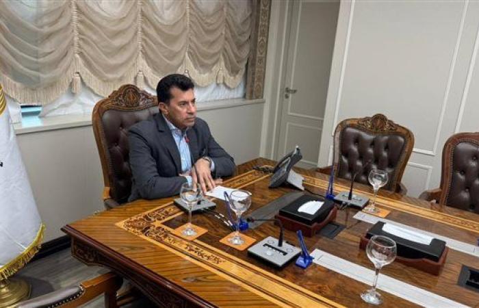 وزير الشباب والرياضة يفتتح فعاليات "سفينة النيل للشباب العربي" عبر الفيديو كونفرانس