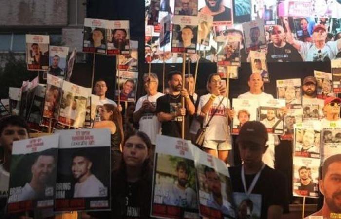 عائلات  المختطفين: "نتابع التطورات في الدوحة بقلق وتوتر