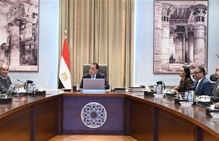رئيس الوزراء يتابع مستجدات إجراءات تفعيل الربط ...