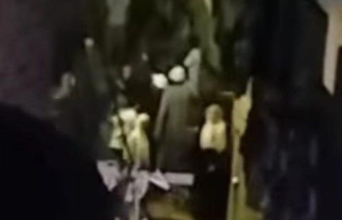 مشادة بين عائلتين في قرية تطون بالفيوم عقب صدور حكم بحبس مدرب كاراتيه 7 سنوات لاتهامه بهتك عرض طفل