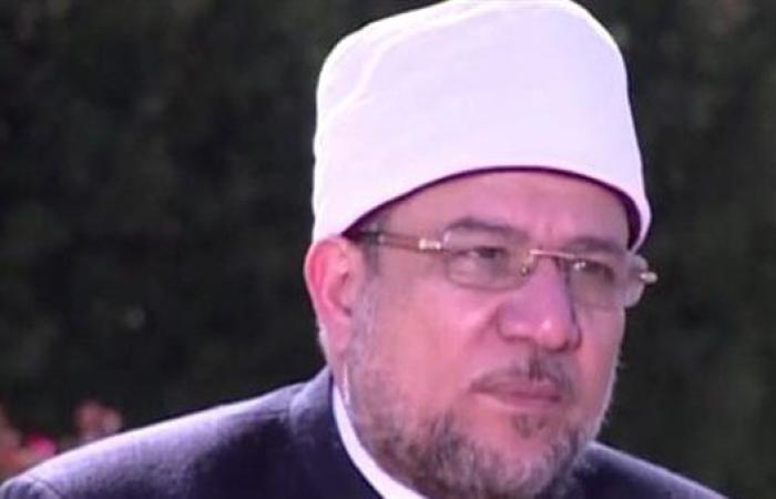أهمية اللغة العربية: وزير الأوقاف يثني على جهود الرئيس ويطالب بتفعيل دور المجمع