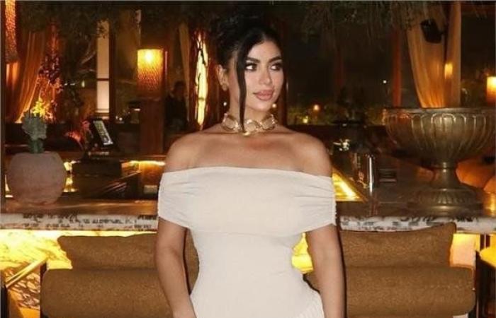 كارولين عزمي تخطف الأنظار في آخر ظهور
