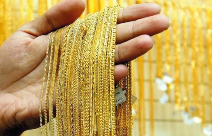 الذهب يواصل تحطيم أرقامه القياسية عالميًا والسوق المحلي يسجل 4890 لعيار 21