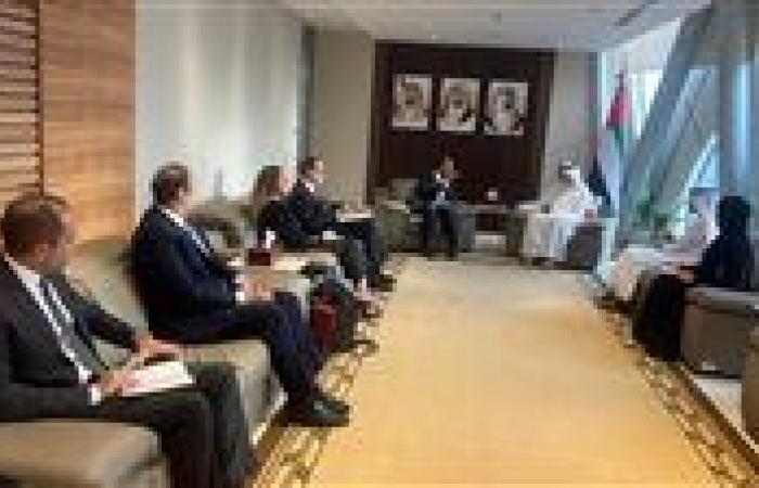 "عبدالعاطي" يلتقي وزير التجارة الخارجية بدولة الإمارات العربية المتحدة
