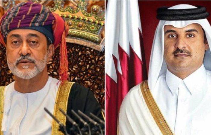 أمير قطر ​ يتلقى اتصالًا هاتفيًا من سلطان عمان