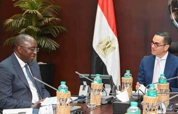 وزير الاستثمار يبحث مع وفد البنك الدولي ومؤسسة التمويل الدولية برامج التعاون المستقبلية