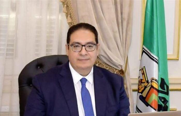 جامعة القاهرة الأهلية تدعم القيادة الأكاديمية بتعيين الدكتور محمد العطار نائبًا للرئيس