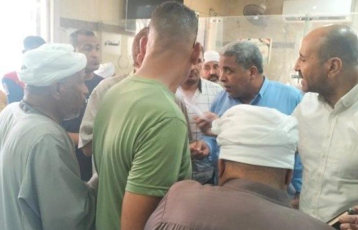 سكرتير عام قنا يتفقد سير العمل بالمركز التكنولوجي بدشنا