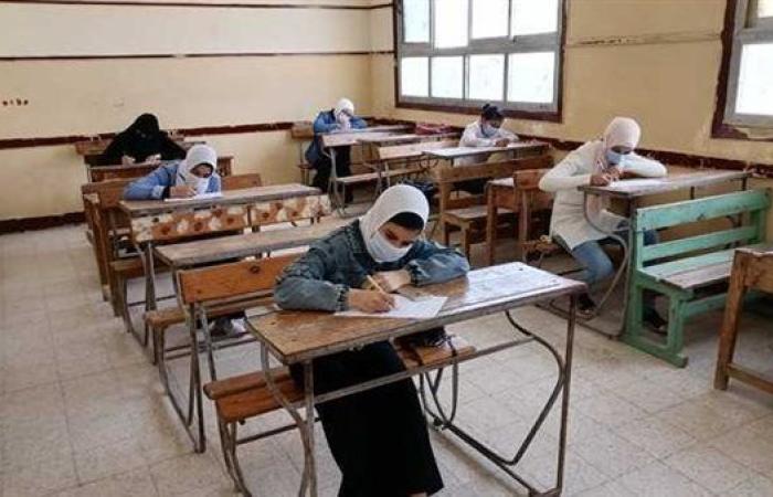 إلى طلاب الصف الأول الاعدادي.. توزيع منهج العلوم ترم أول 2026