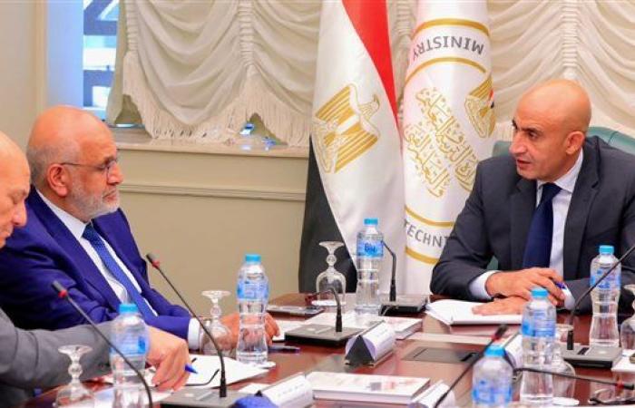 وزير التعليم يبحث مع المدير التنفيذي لمصر بالبنك الدولي تعزيز التعاون لتطوير التعليم