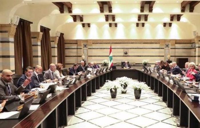 الحكومة اللبنانية توافق على الترخيص لشركة "ستارلينك" لتوفير خدمات الإنترنت