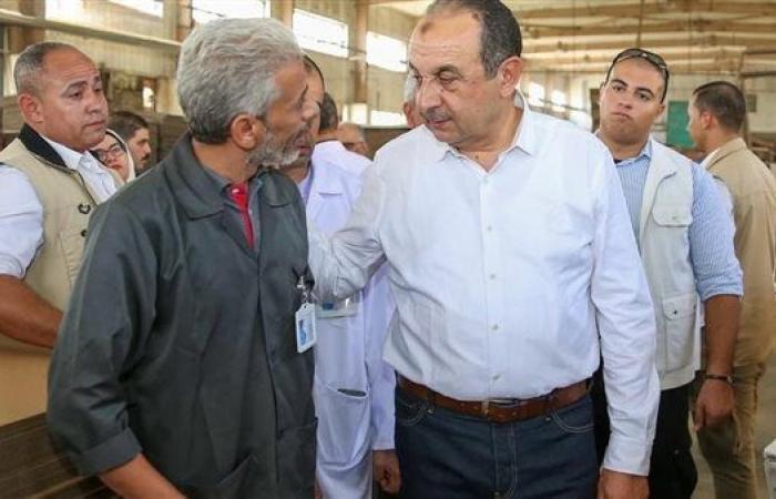 وزير قطاع الأعمال: المستلزمات الطبية وعبوات الأدوية أحد الأعمدة الرئيسية لدعم صناعة الدواء