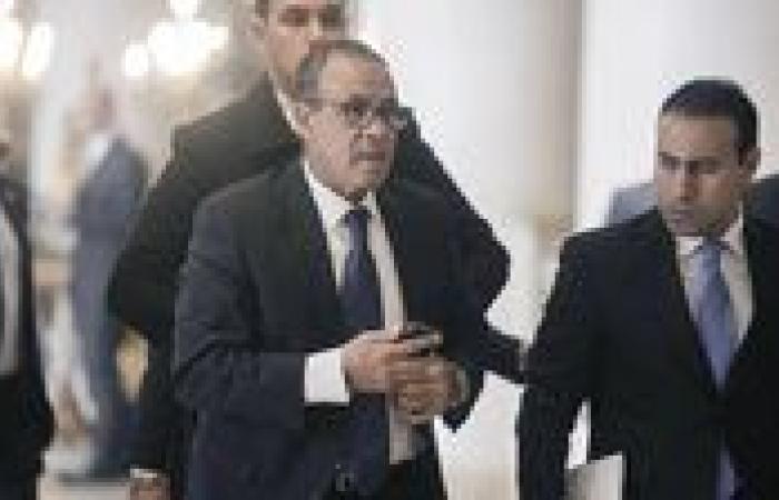 «زيارة تضامن».. وزير الخارجية يتوجه إلى الدوحة