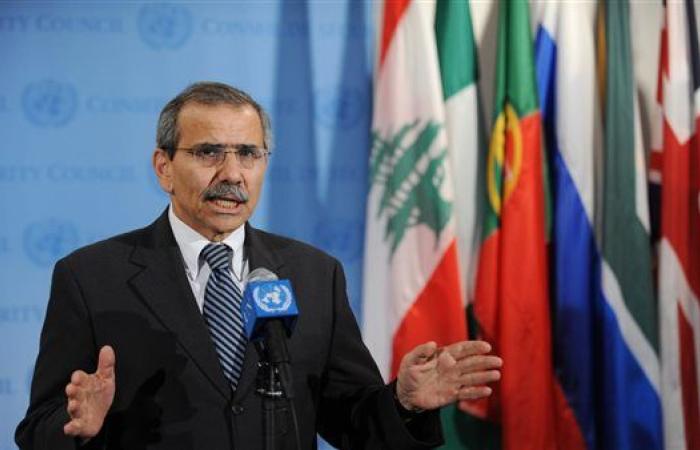 رئيس وزراء لبنان يطلع المبعوث الفرنسي على الوضع العام في البلاد