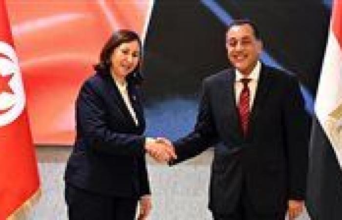 رئيسا وزراء مصر وتونس يشهدان توقيع 8 وثائق في عدد من مجالات التعاون المشترك