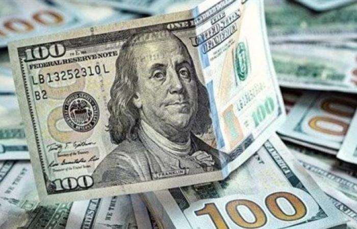 أسعار الدولار اليوم الخميس في البنوك.. الأخضر يستقر