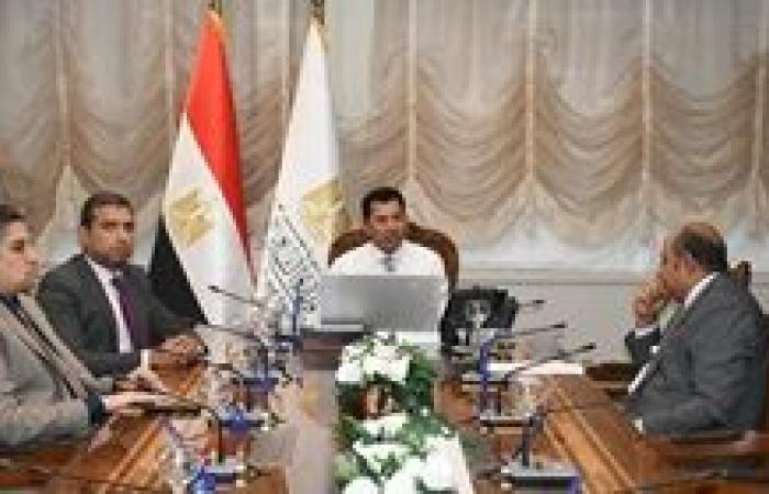 وزير الشباب والرياضة يتابع عملية التطوير في مراكز الشباب بمحافظات الجمهورية