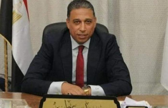 وكيل وزارة التعليم يحيل عاملًا للشؤون القانونية لتقاعسهم عن الاستعداد للعام الدراسي